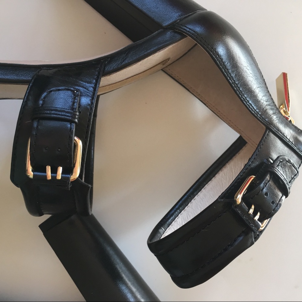 NEW black leather sandal Louise Camuto ankle strap - Picture 3 of 8